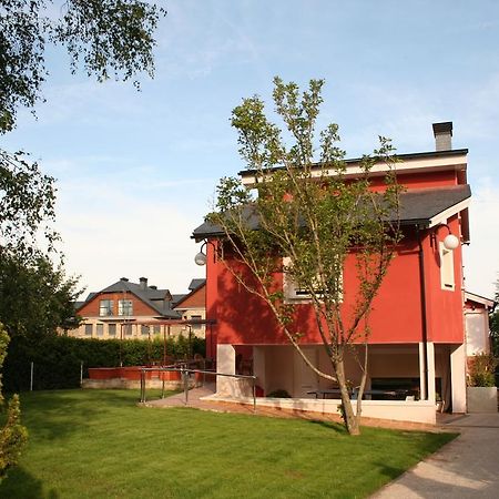 ז'אקה Hotel Chalet Puigdefabregas מראה חיצוני תמונה
